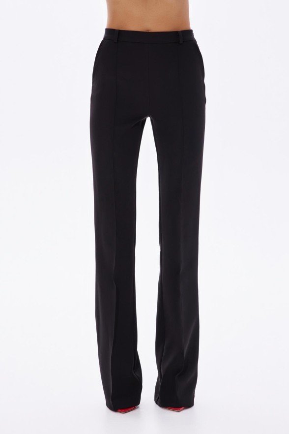 Фото Классические брюки прямого кроя в черном оттенке (2)